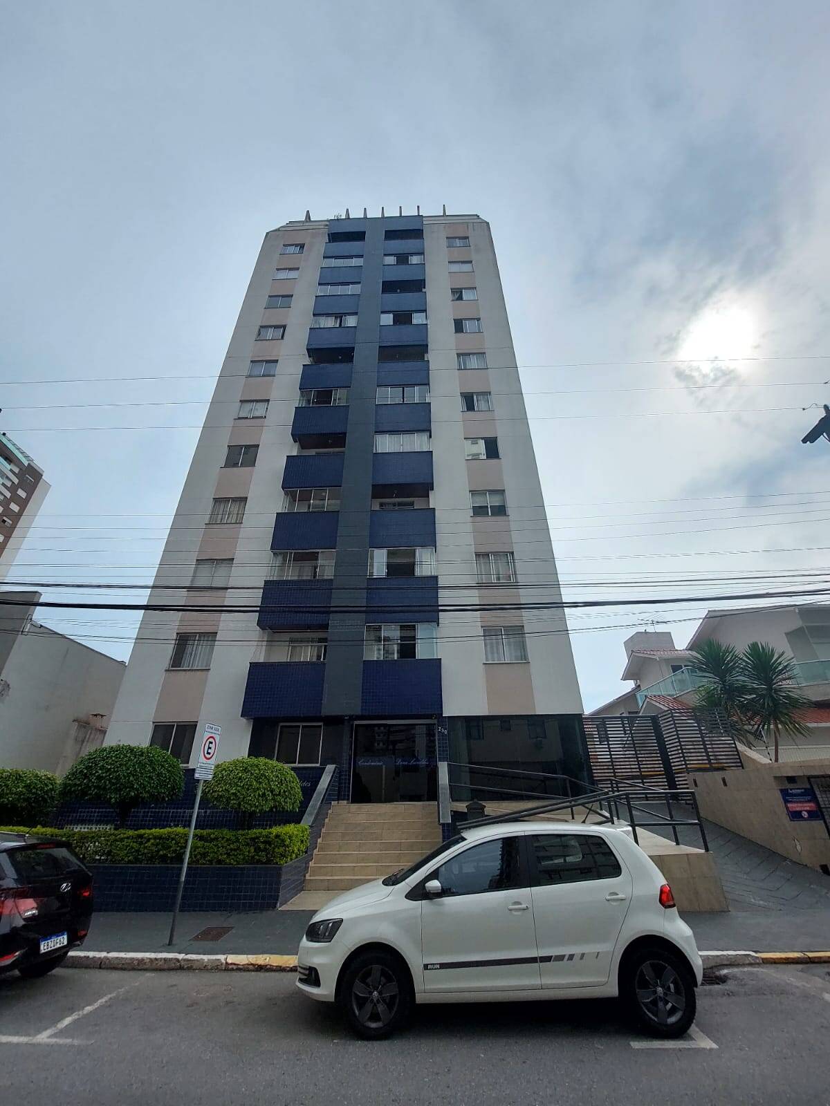 #AP512 - Apartamento para Venda em São José - SC